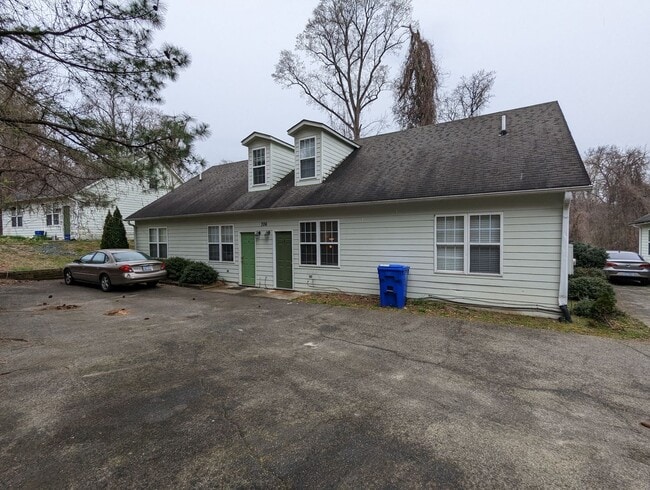 Photo - 706 Sykes St Apartment