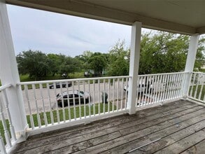 Building Photo - 4018 Ursuline St