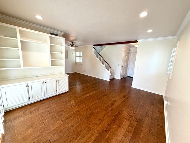 Building Photo - Charming Claremont Condo in a Peaceful Community