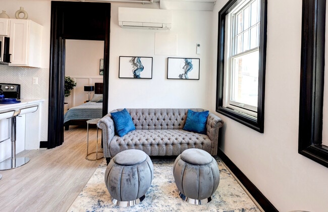 Building Photo - The Suites at 1005 N Charles