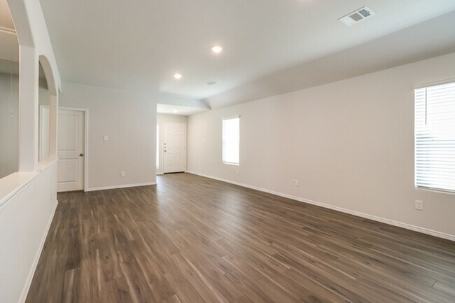 Building Photo - 109 Arango Wy
