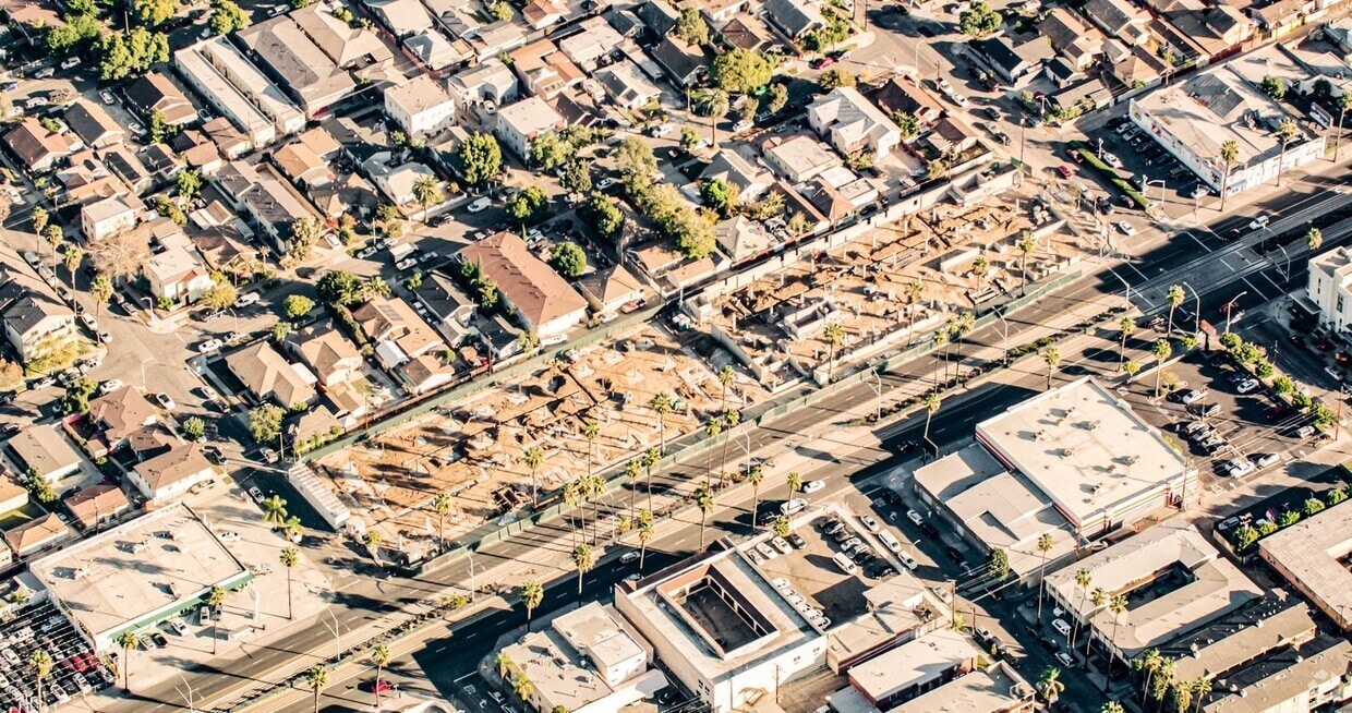 Aerial - Harbor Yard Apartments