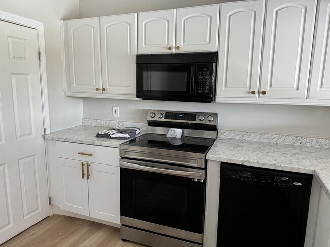 Building Photo - 9309 Galston Dr