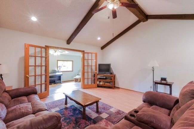 Foto del edificio - Cute & Convenient Home in Mission!