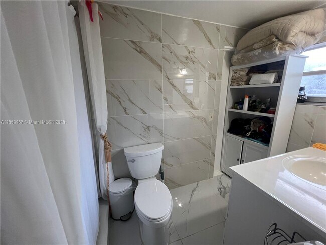 Foto del edificio - 1216 SW 30th Ave