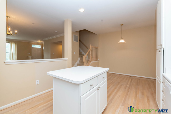 Building Photo - 9334 Owings Choice Ct