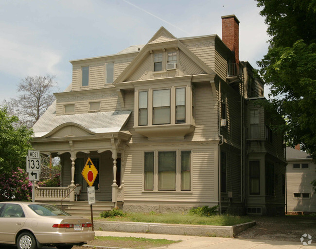 Building Photo - 30 E Main St