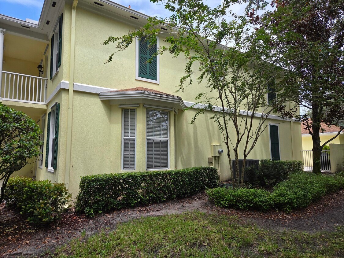 Foto del edificio - 155 Andover Dr