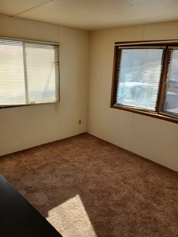 Foto del edificio - 4821 Marshall Ct