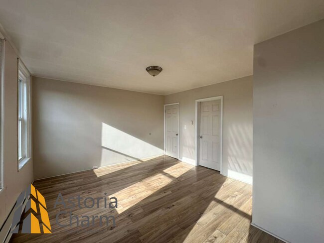 Foto del edificio - 910 Edmondson Ave