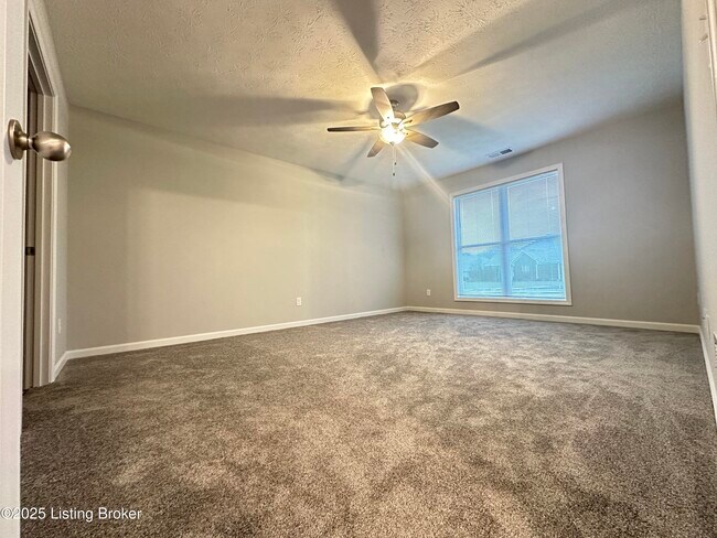 Building Photo - 514 Eagle Pointe Dr