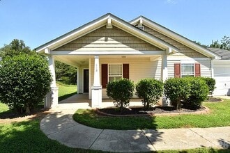Building Photo - 118 Peterborough Dr
