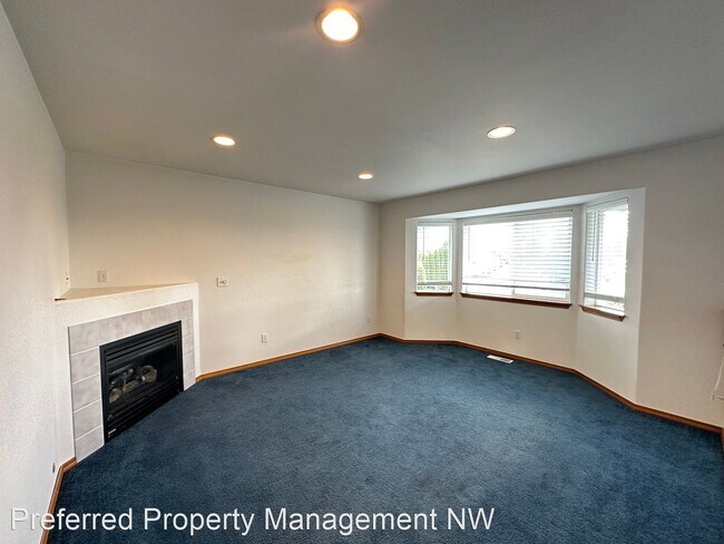 Building Photo - 3 br, 2 bath House - 8313 75th Dr NE