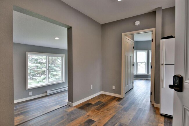 Building Photo - Unit #3 210 5th Ave. Shell Lake, WI 54871