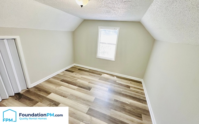 Foto del edificio - 5003 Tulane Rd