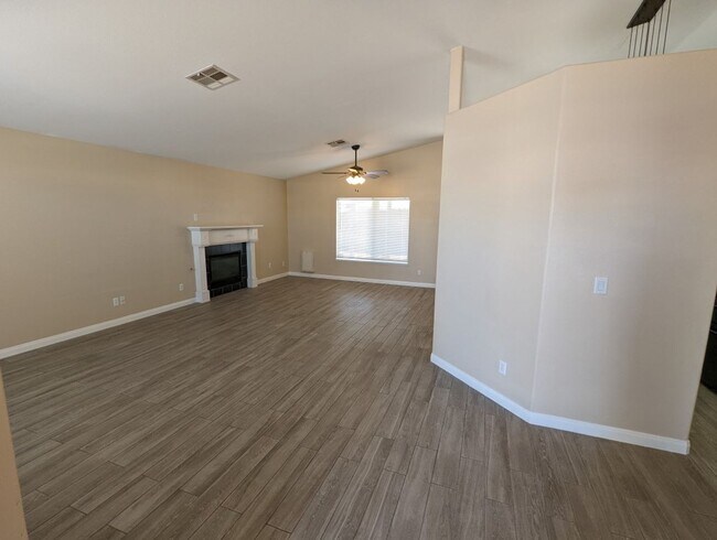 Foto del edificio - 4932 Dunvegan Ct