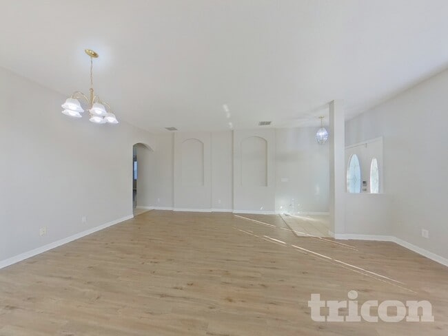 Building Photo - 10215 Cypress Knee Cir