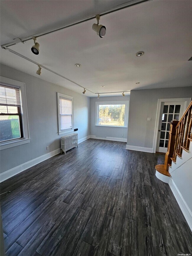 Building Photo - 491 Horton Hwy