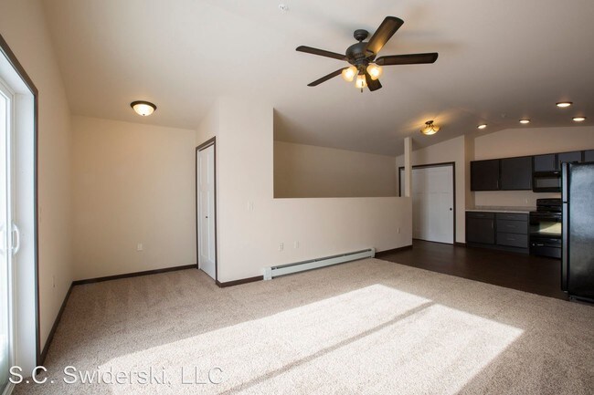 1906 N Hume Ave Marshfield, WI 54449 - Alquileres en Marshfield, WI