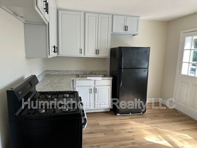 Foto del edificio - 1554 Rolling Meadow Ln