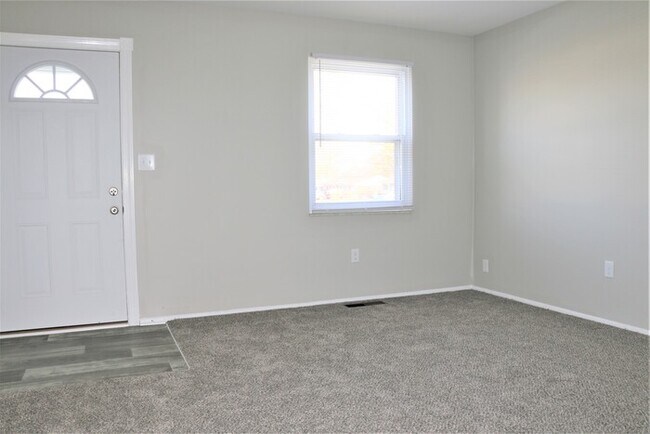 Foto del edificio - Adorable 3 bedroom Brick Ranch