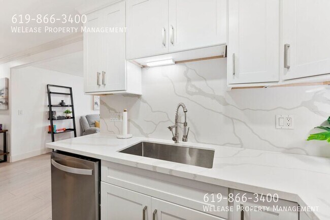 Foto del edificio - 5055 Collwood Blvd