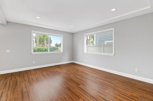 Building Photo - 418 Summer View Cir