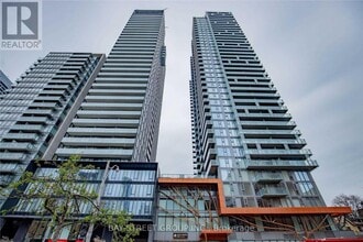 Building Photo - 50 Wellesley St E