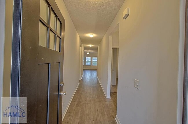 Building Photo - 68 Daylily Ct
