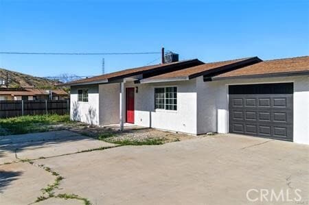 Building Photo - 49537 Rosella Dr