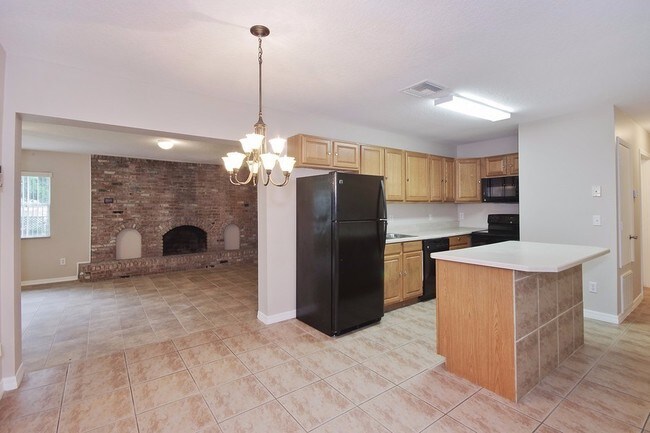 Building Photo - 4515 Drexel Ave