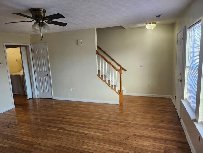 Foto del edificio - For Rent: Harrisonburg 3 BR, 2.5 Bath Townhouse