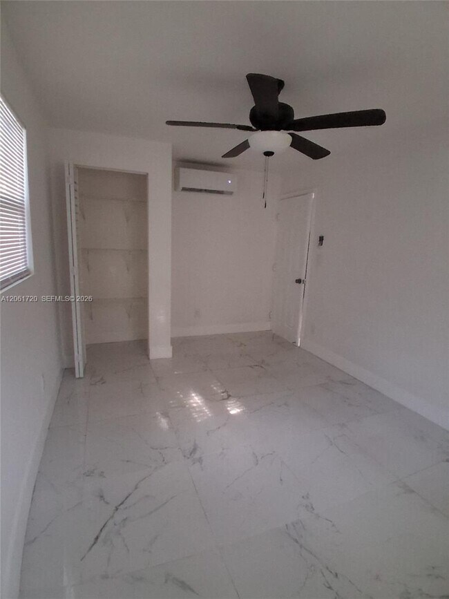 Foto del edificio - 3730 NW 4th Ct