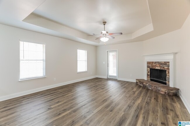 Building Photo - 1055 Clover Ave