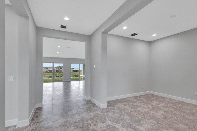 Foto del edificio - 5134 Liberty Ln