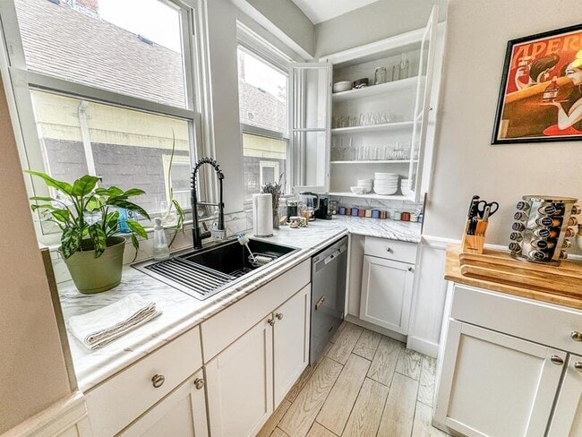 Photo - 35 Essex St Apartment