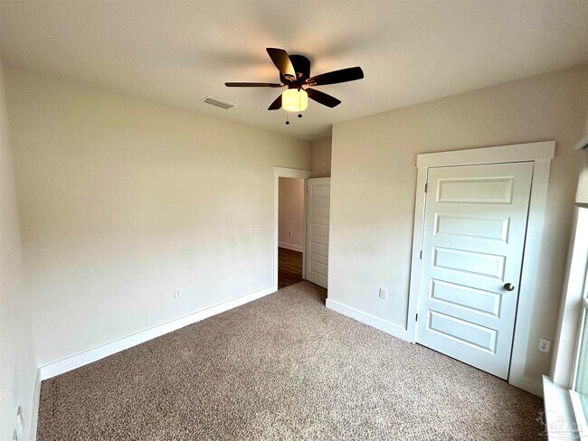 Building Photo - 5796 Danbury Blvd