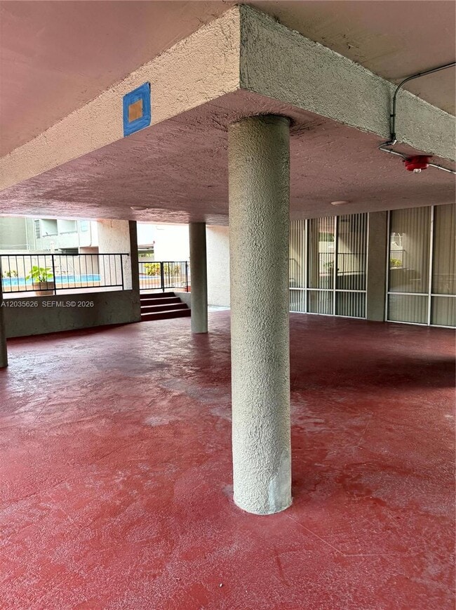 Foto del edificio - 802 NW 87th Ave