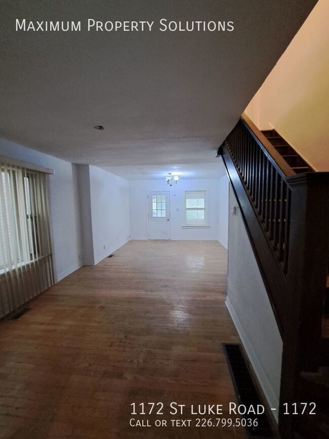 Building Photo - Spacious - 2 bed 1 bath unit for rent