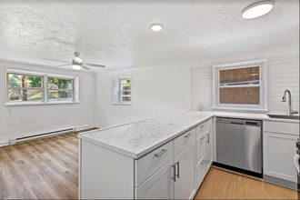 Building Photo - 270 Beverly Rd