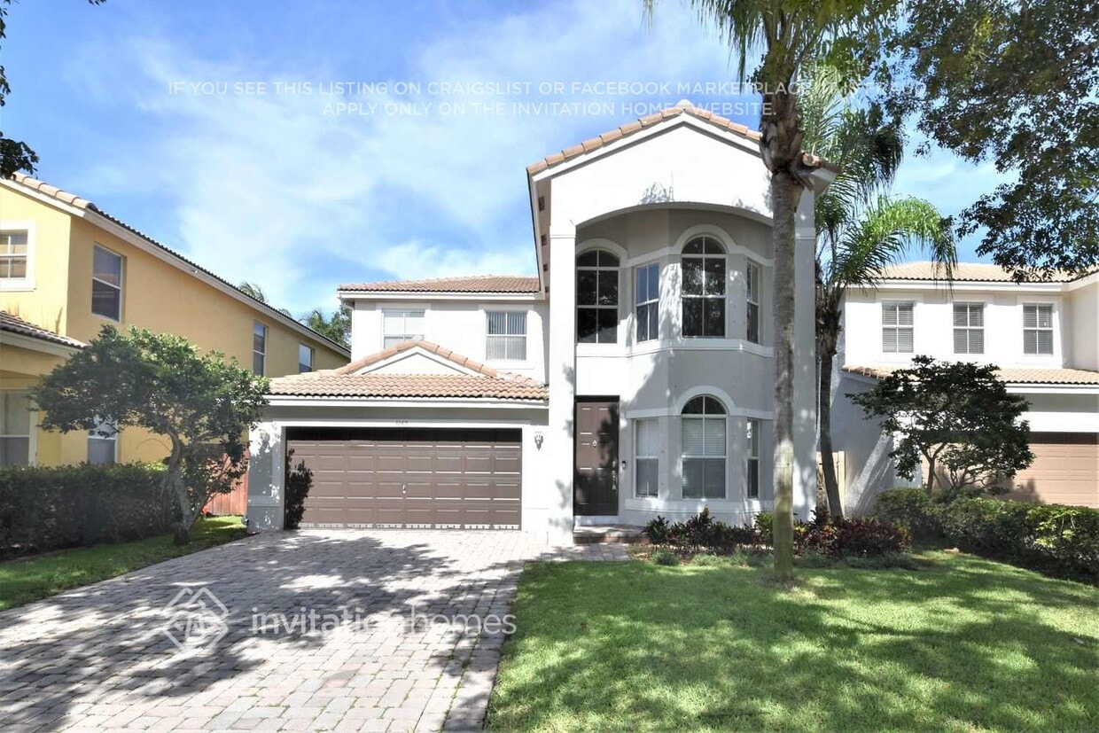 Foto principal - 1145 E Magnolia Cir