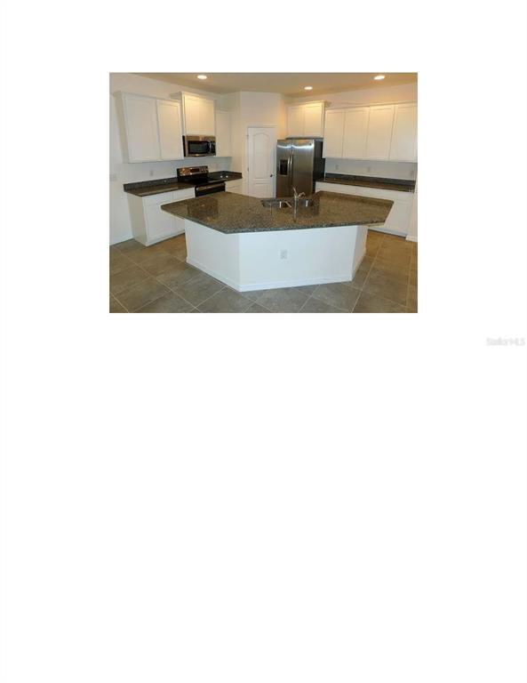 Building Photo - 32995 Windelstraw Dr