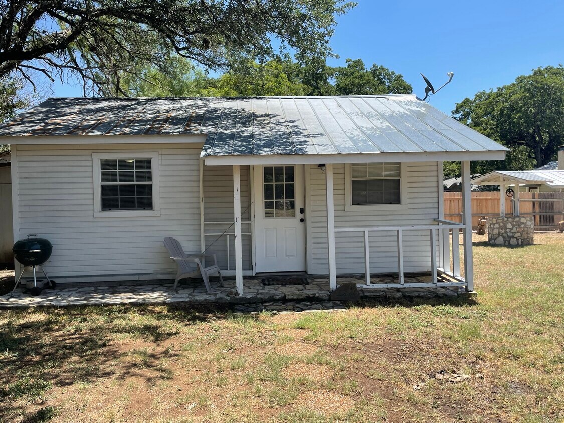 108 Beverly Dr, Fredericksburg, TX 78624 House Rental in