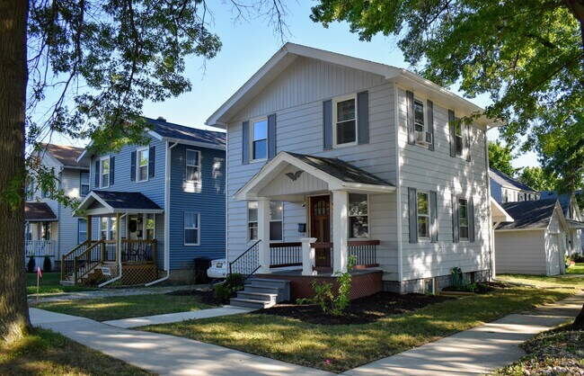 Building Photo - 427 W Branning Ave