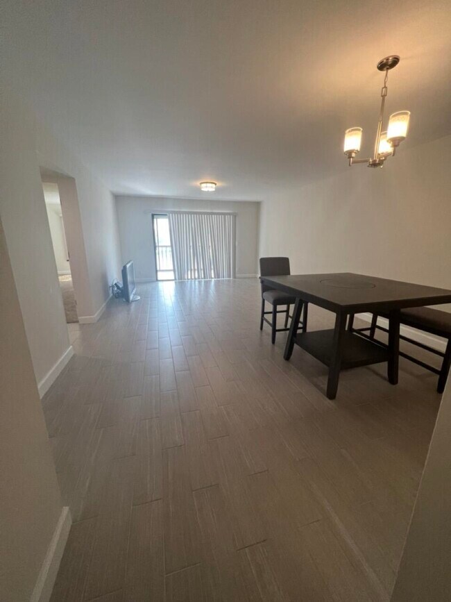 Foto del edificio - 14500 Stirling Way