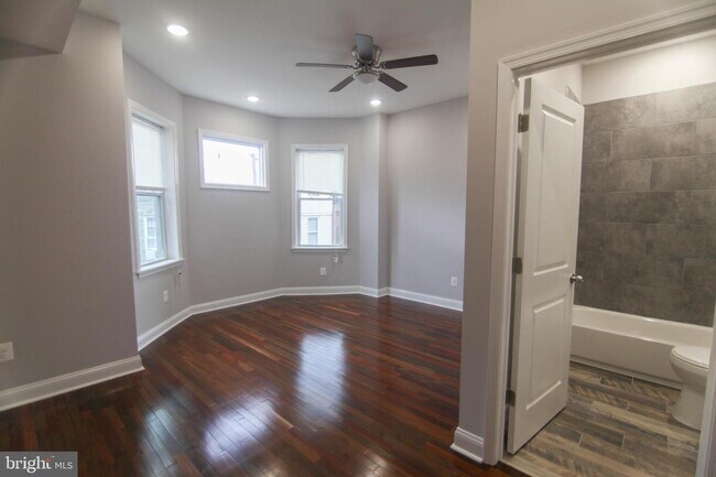 Building Photo - 1827 N 33rd St