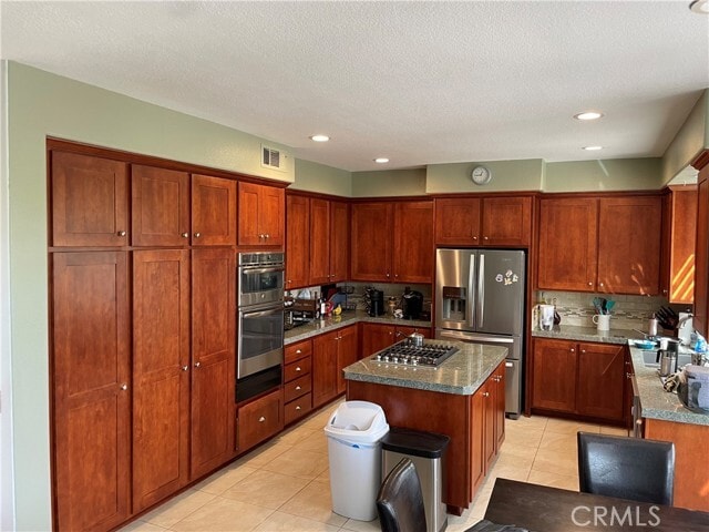 Building Photo - 44 Blanco