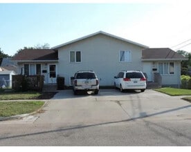 Building Photo - 1319 E Ingals Ave