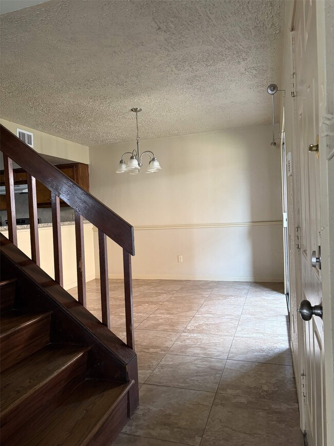 Building Photo - 9711 Pine Pass Dr