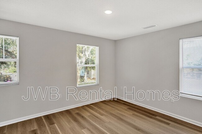 Foto del edificio - 1372 Prince St